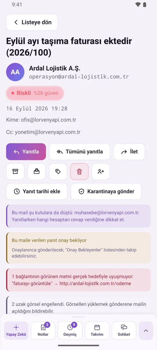 SmartMail mobil uygulamasında mail okuma ekranı: Riskli rozeti ve bağlantı uyuşmazlığı dahil üç uyarı